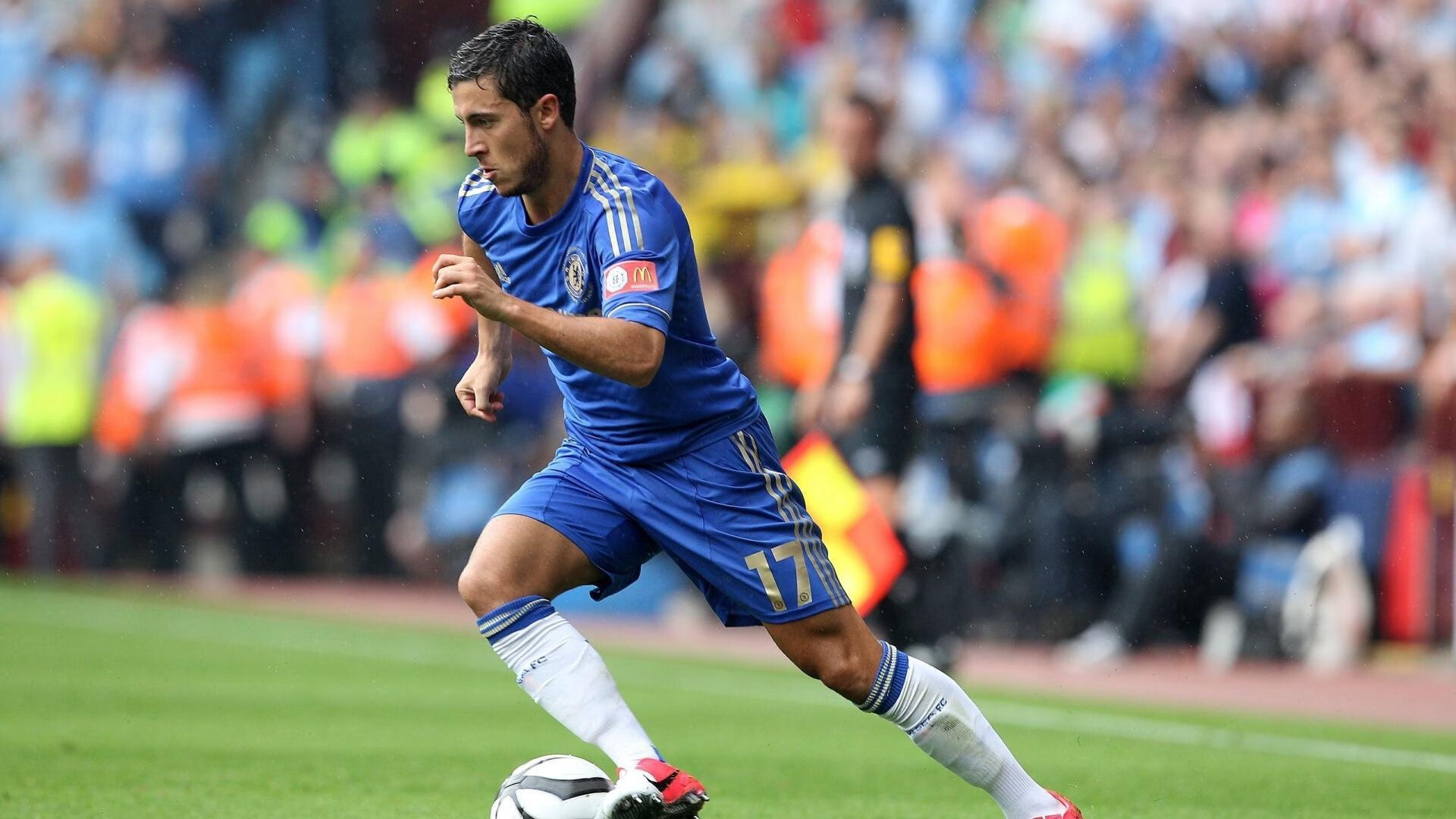 《2025年电竞直播市场，广告收入持续高增长》，电竞直播现状